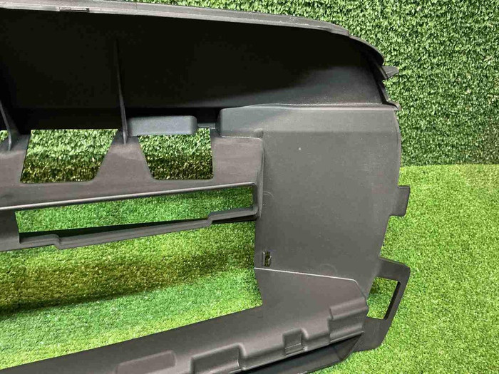 Кронштейн решетки Mercedes GLS x167 (19-24)