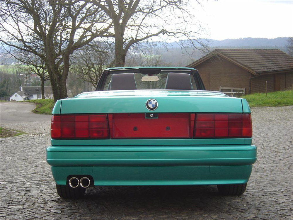 BMW E30 Бленда под стандартный номер ВП (Реплика "Стекловолокно")