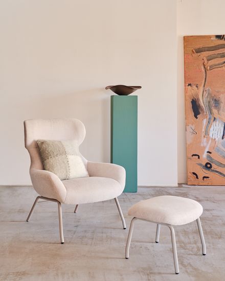 Belina Кресло из бежевой синели и стали с белой отделкой Испания LA Forma