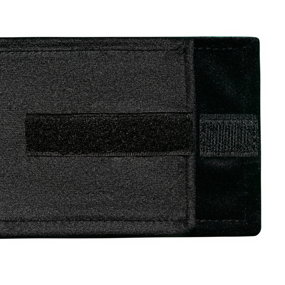 Шторы спального места с ламбрекеном и прихватами в кабину Volvo, Scania, MAN, DAF, Merc, Камаз, Sitrak, Shacman, Foton, FAW. Высота 1,5м, ширина одной стороны - 1,15м. Блэкаут, велюр. Черный цвет с бежевой бахромой