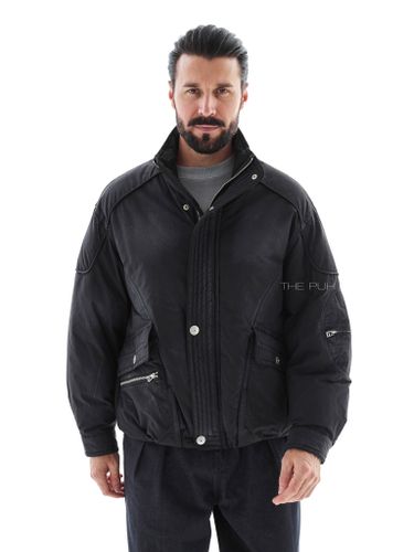 Черный короткий пуховик с напылением