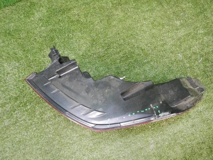 Фонарь левый внешний Genesis GV80 (2020-2023)