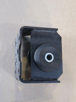 Опора двигателя МАЗ левая (-650) оао маз