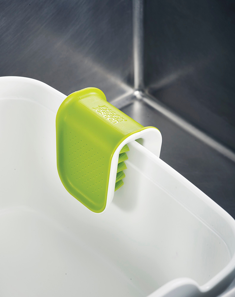 Щетка для столовых приборов и ножей BladeBrush серая, Joseph Joseph