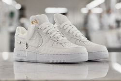 LOUIS VUITTON Х NIKE AIR FORCE 1