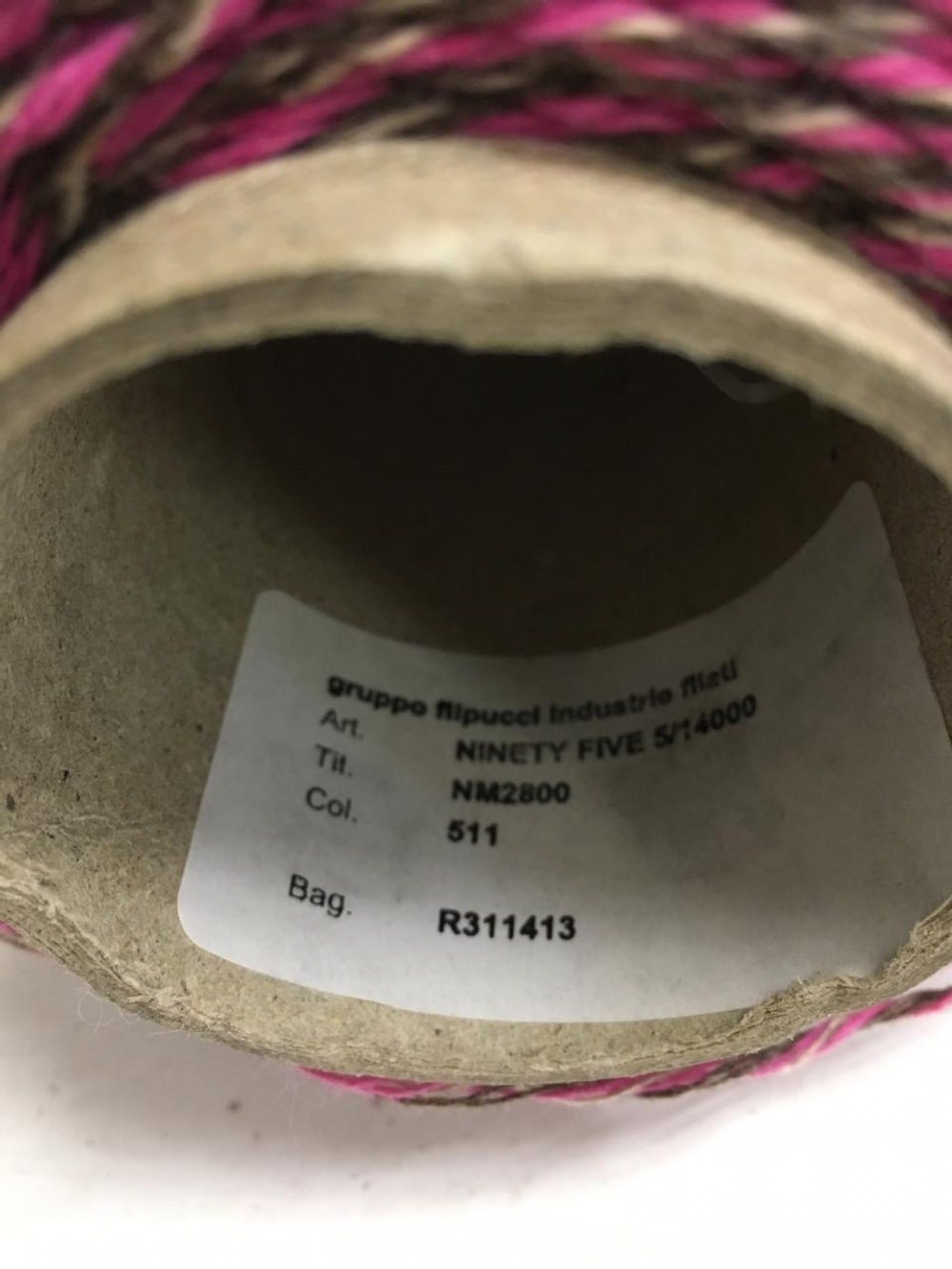Ninetyfive - Filpucci; 95% кашемир, 5% меринос; 280м/100 гр; col.511 5 нитей: 1 светлая; 2 розовых; 2 коричневых; S705
