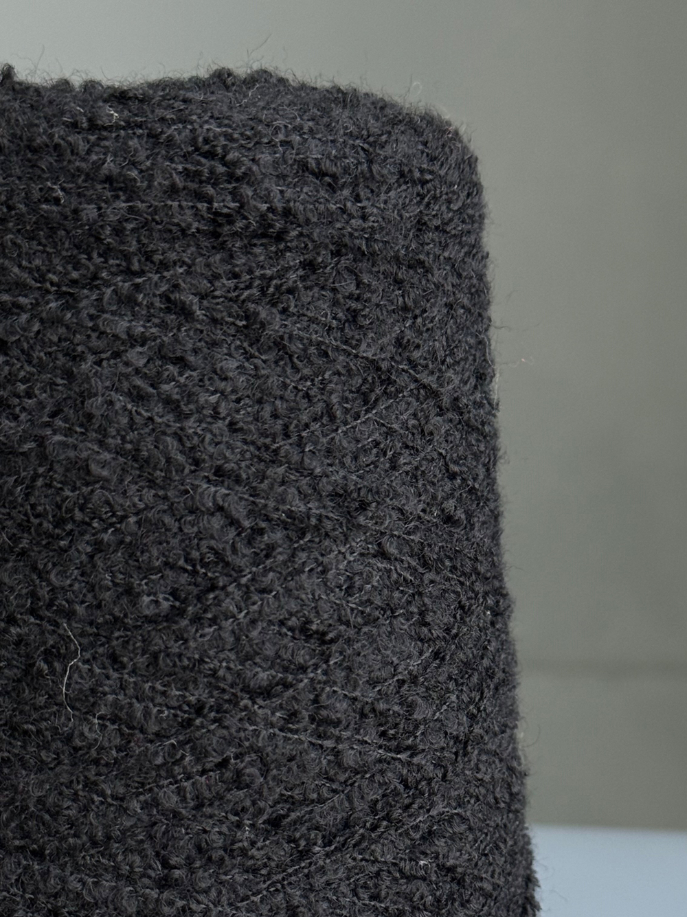 Пряжа  букле Pool TREND BABYB4 (80% бебиальпака, 20% па) 400м/100 гр, черный