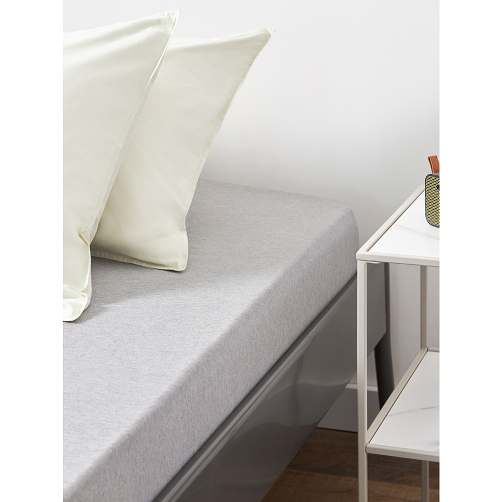 Простыня на резинке из хлопкового трикотажа серо-бежевого цвета из коллекции essential, 160х200х30 см