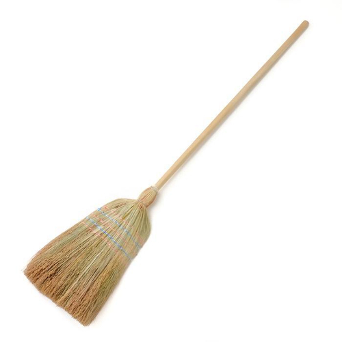МЕТЛА С ДЕРЕВЯННОЙ РУЧКОЙ С ТРОЙНОЙ ОБВЯЗКОЙ