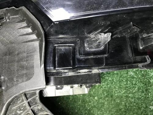 Битая Фара правая Geely Atlas 2 (2023-н.в.) LED