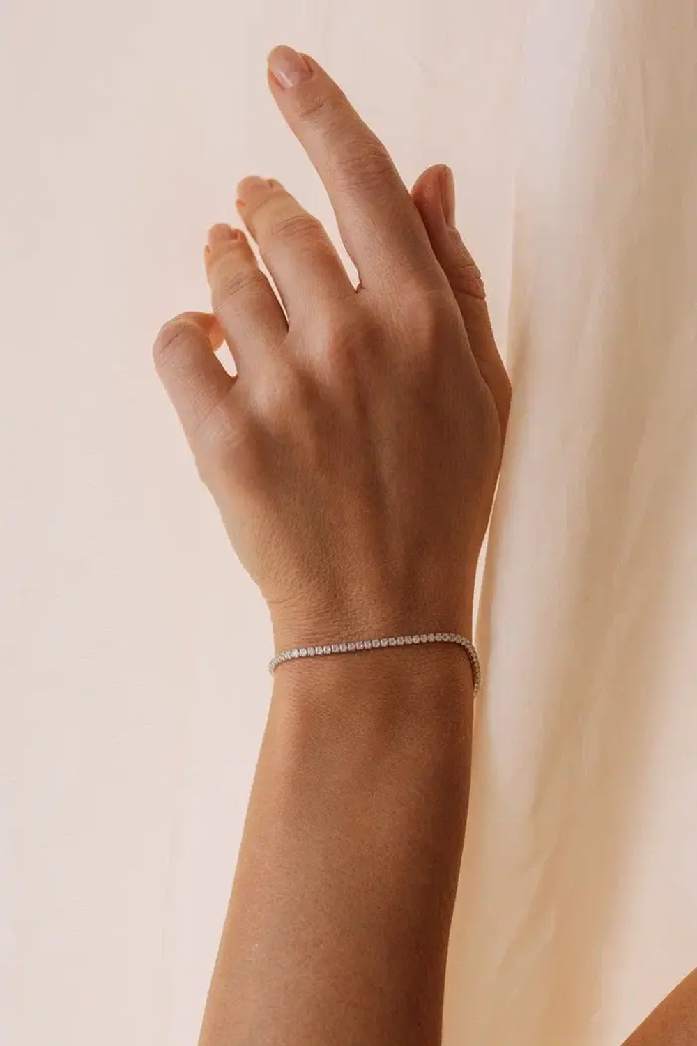 Браслет тенисный в серебре