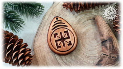 Оберег-слеза "Радинец" из кедра