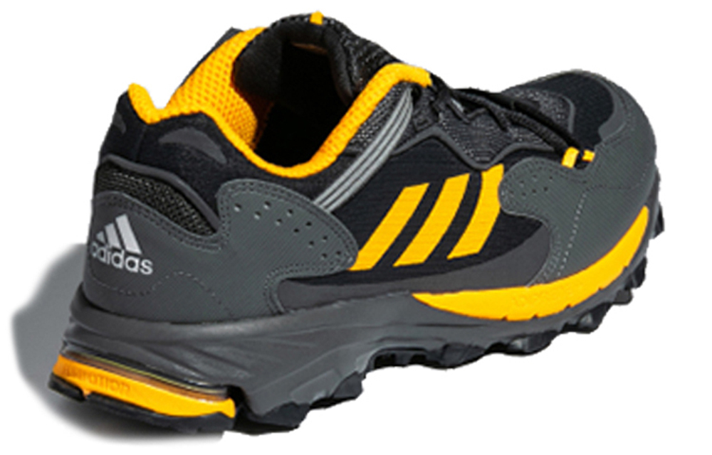 Кроссовки Adidas Response