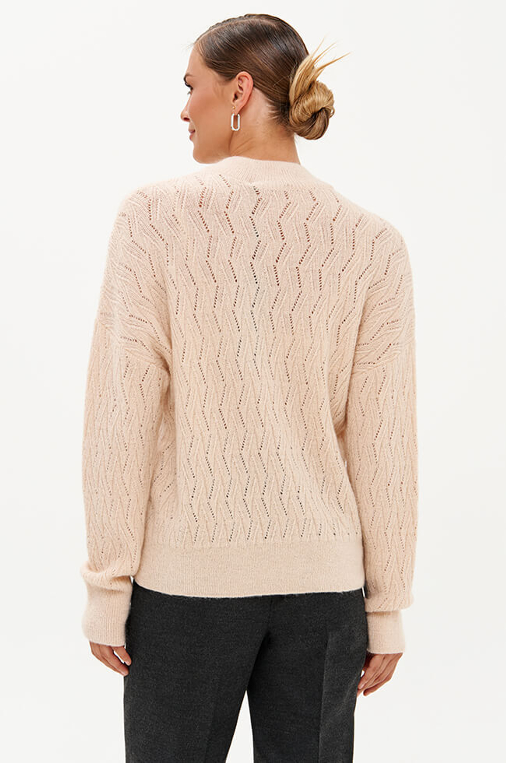 23366 Свитер женский (персиковый)