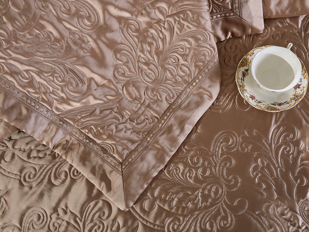 Покрывало 240х260 и 2 наволочки 50х70 Asabella 67B-4H