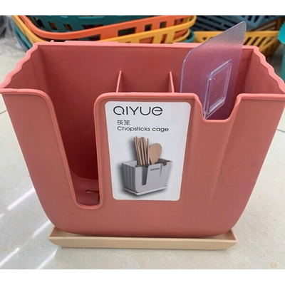 Подставка для столовых приборов «Стиль» 16*15*7,5см 3 секции с поддоном пластиковая, микс