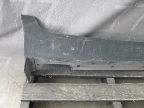 Накладка порога правая Kia Sportage 3 (SL)  Б/У Оригинал 877523U000