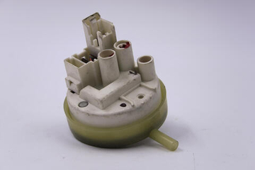 Датчик уровня воды (прессостат) стиральной машины Bosch 9000164376