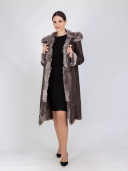 Дубленка зимняя с капюшоном натуральная