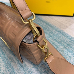 Fendi Baguette 27 cm