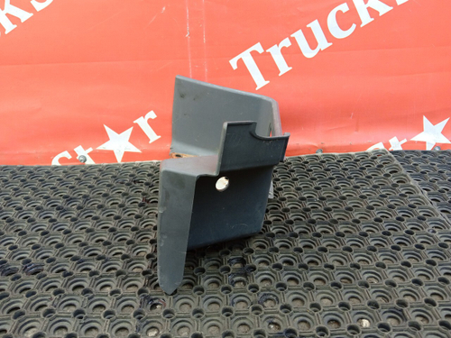 Корпус подножки правый