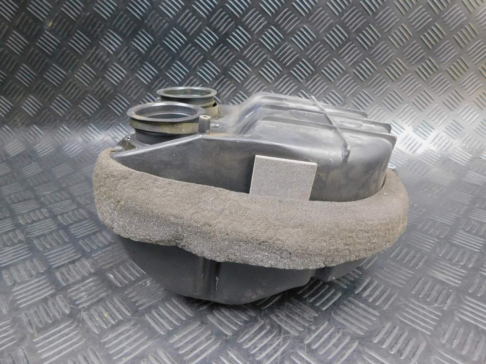 Корпус воздушного фильтра Yamaha TDM850 RN03J 2001