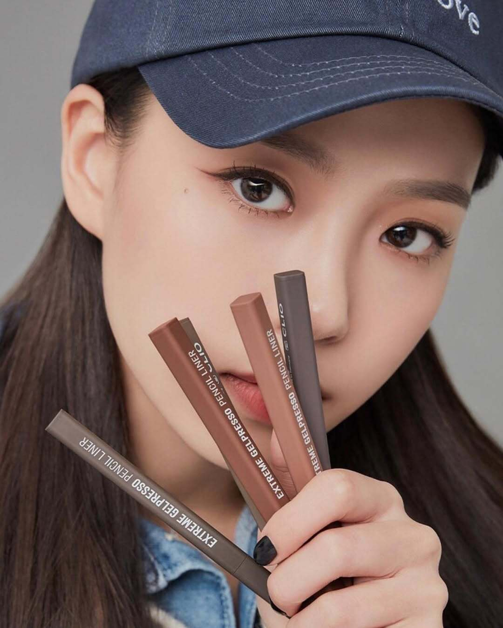 CLIO EXTREME GELPRESSO PENCIL LINER - подводка-карандаш для глаз