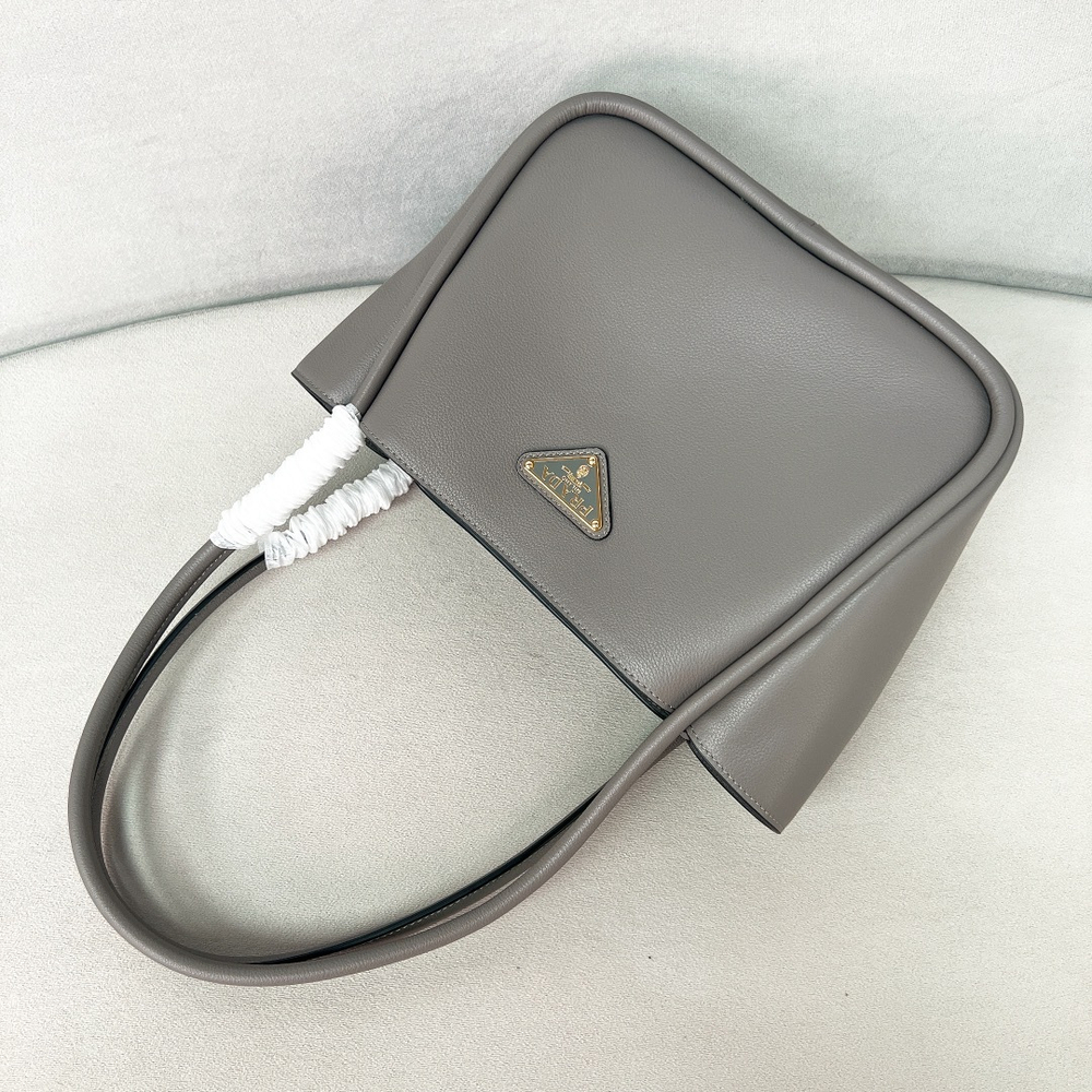 Prada Bag 25 cm
