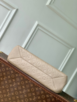 Louis Vuitton Anytime MM
