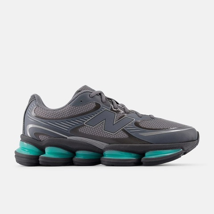 Кроссовки мужские NEW BALANCE 2000