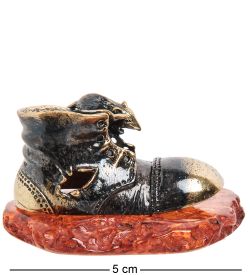 Народные промыслы AM- 186 Фигурка «Старый башмак» (латунь, янтарь)