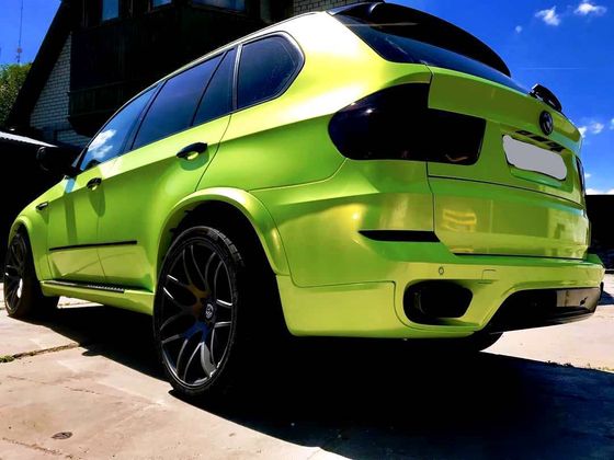 Пленка Coral Fluorescent Yellow глянцевая салатовая Carbins 12 погонных метров