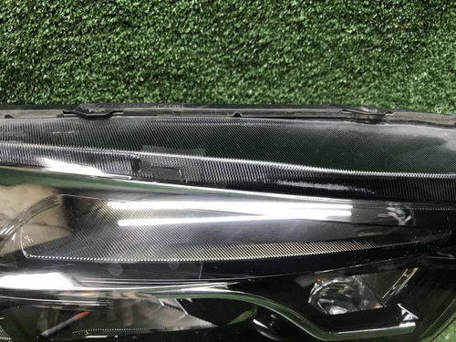 Битая Фара правая Lada Vesta (2015-2022) галоген