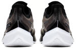 Кроссовки Nike Zoom Gravity 1