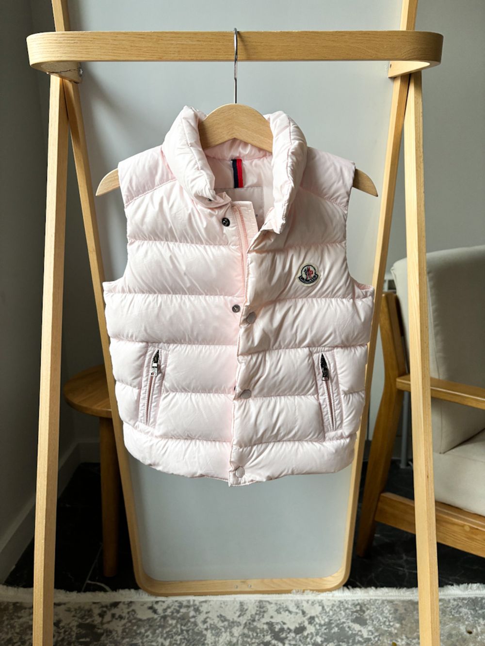 Пуховый жилет Moncler, 98