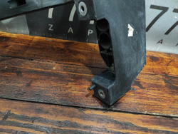 Кронштейн фары левый Москвич 3 22-нв Б/У Оригинал 2803503U3480