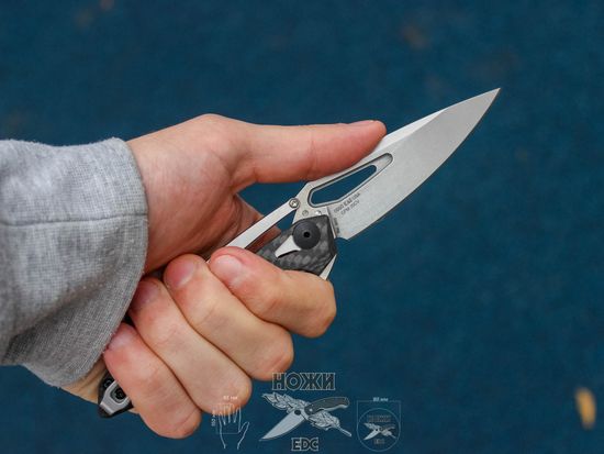 Складной нож Zero Tolerance 0990 c клинком из стали CPM-20CV, рукоять карбон