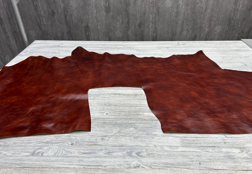 Фото кожи целиком Ленни цв. Коричневый / Lenny Red Cedar, тощ. 1,8-2,0 мм