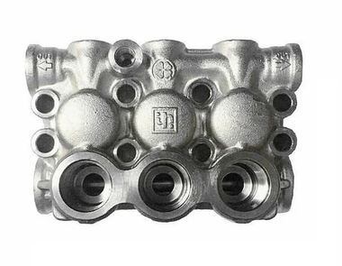 Голова помпы E3B2515 пустая, (без регулятора)
