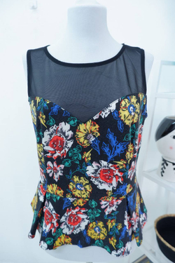 Топ Oodji красивый 46 размер