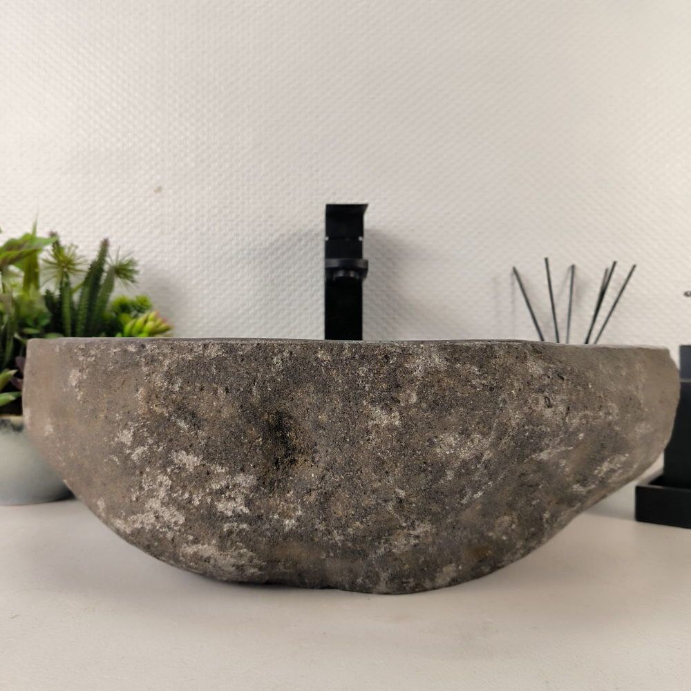 Раковина из речного камня RS-65070 49*39*15 0861