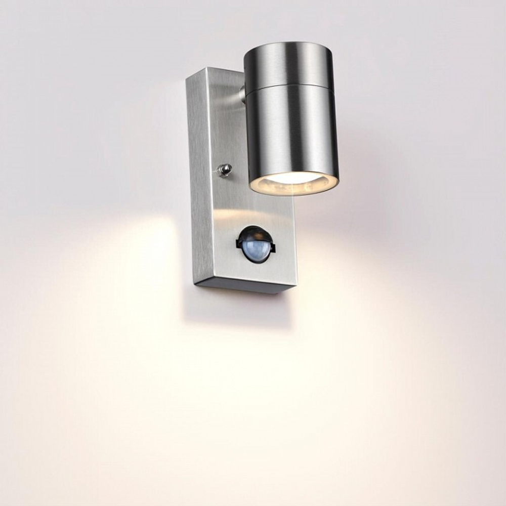 Уличный настенный светильник Odeon Light 4388/1W