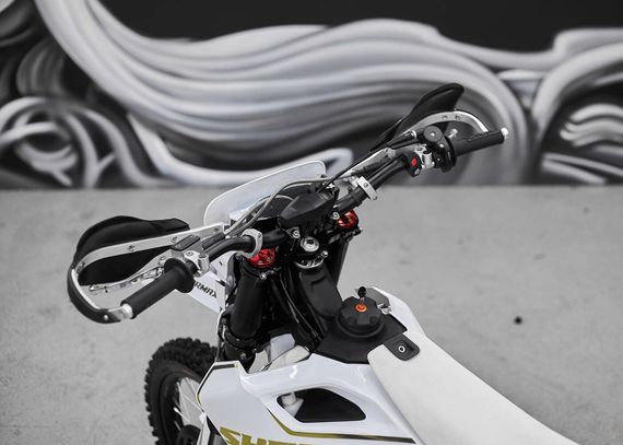 Мотоцикл SHARMAX Expert Pro 300 2T Husq Edition