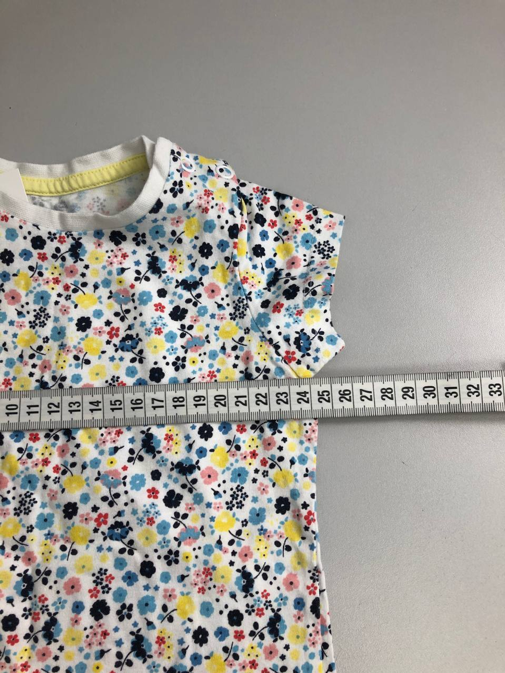 Футболка Mothercare красивая на 9/12 месяцев