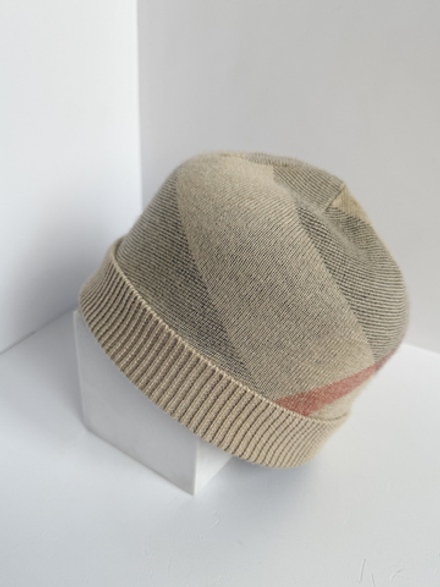 Шапка Burberry, 74