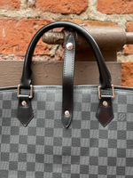 Сумка-кофр Louis Vuitton