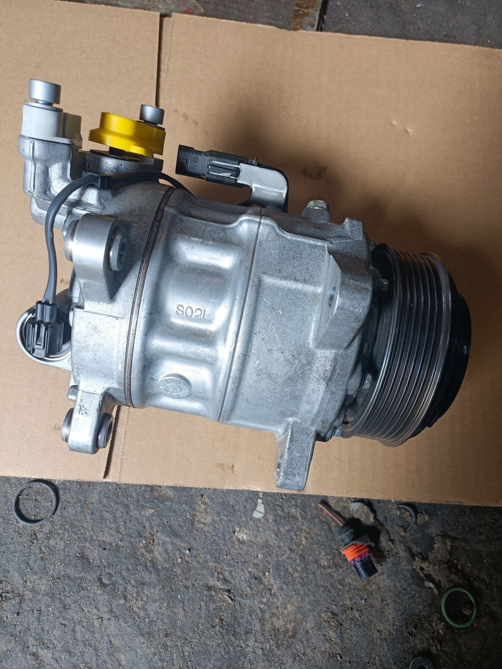 Компрессор кондиционера BMW G12 G38 530 730 740 B48