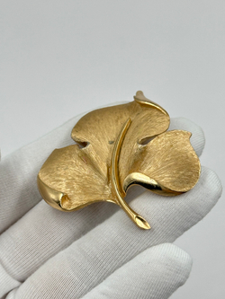 Брошь Листик Trifari