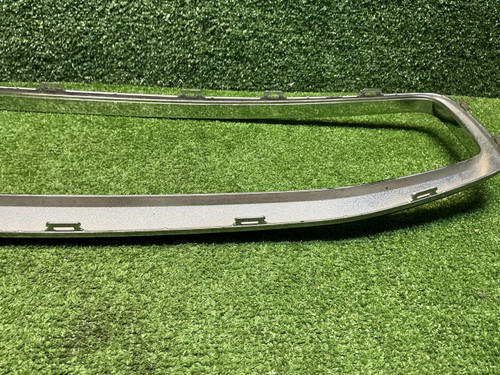 Накладка решетки радиатора Volvo S60 3 (2018-2024)