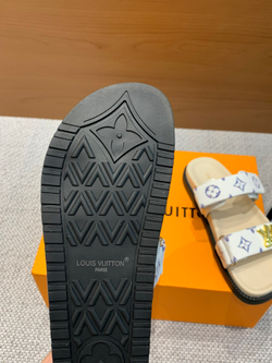 Louis Vuitton Bom Dia Flat Comfort Mule